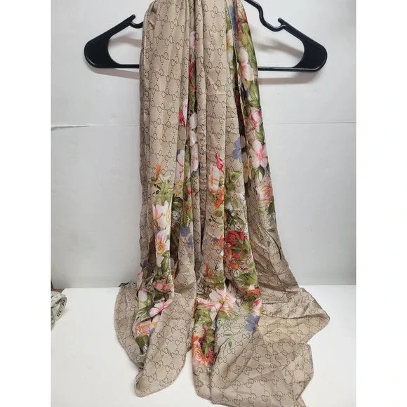 Gucci Silk Scarf Floral Print Beige GG Monogram Made in Italy Luxury 72x36 - Picture 8 of 12